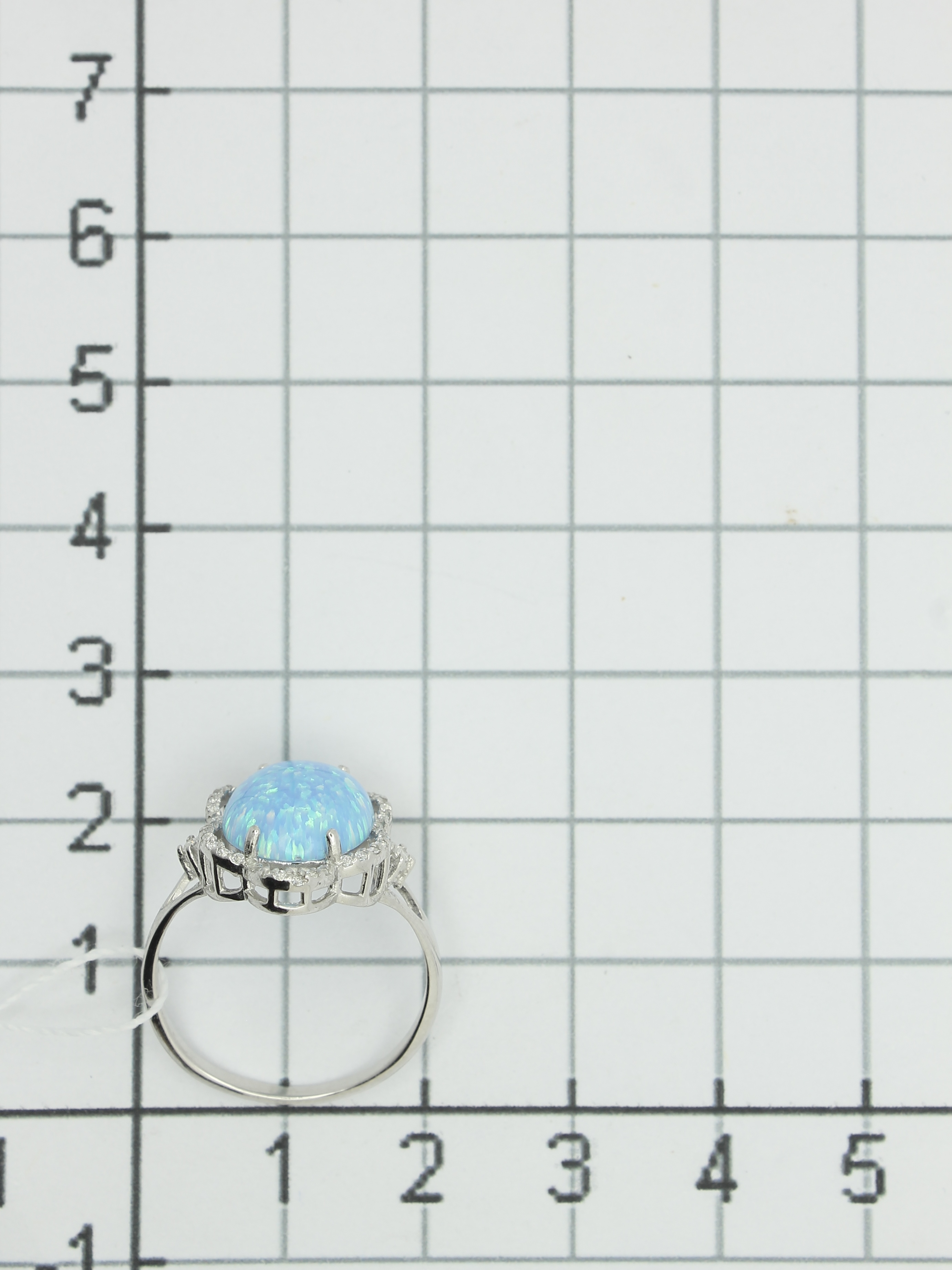 Кольцо с опалом и фианитами из серебра (арт. 2129657)