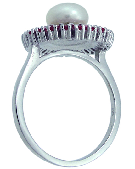 Кольцо с жемчугом и рубинами из серебра (арт. 2390194)