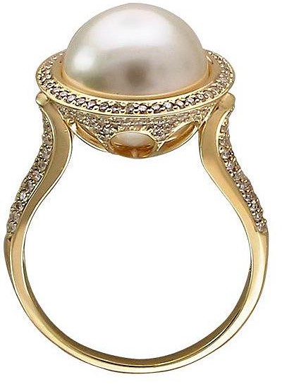 Кольцо с жемчугом и бриллиантами из жёлтого золота (арт. 864456)