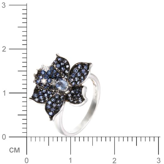 Кольцо Цветок с бриллиантами, сапфиром из белого золота 750 пробы (арт. 730473)