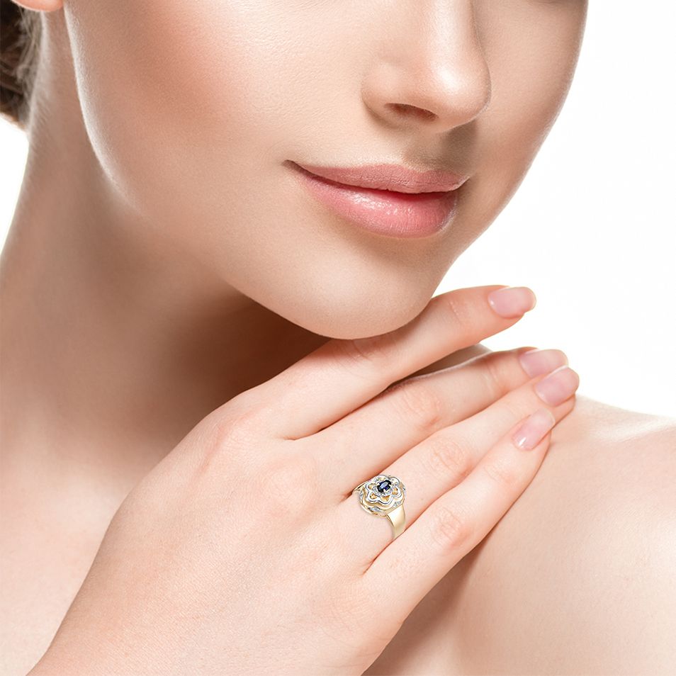 Кольцо Цветок с сапфиром и бриллиантами из красного золота (арт. 816103)