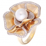 Кольцо Цветок с бриллиантами, жемчугом из желтого золота (арт. 738435)
