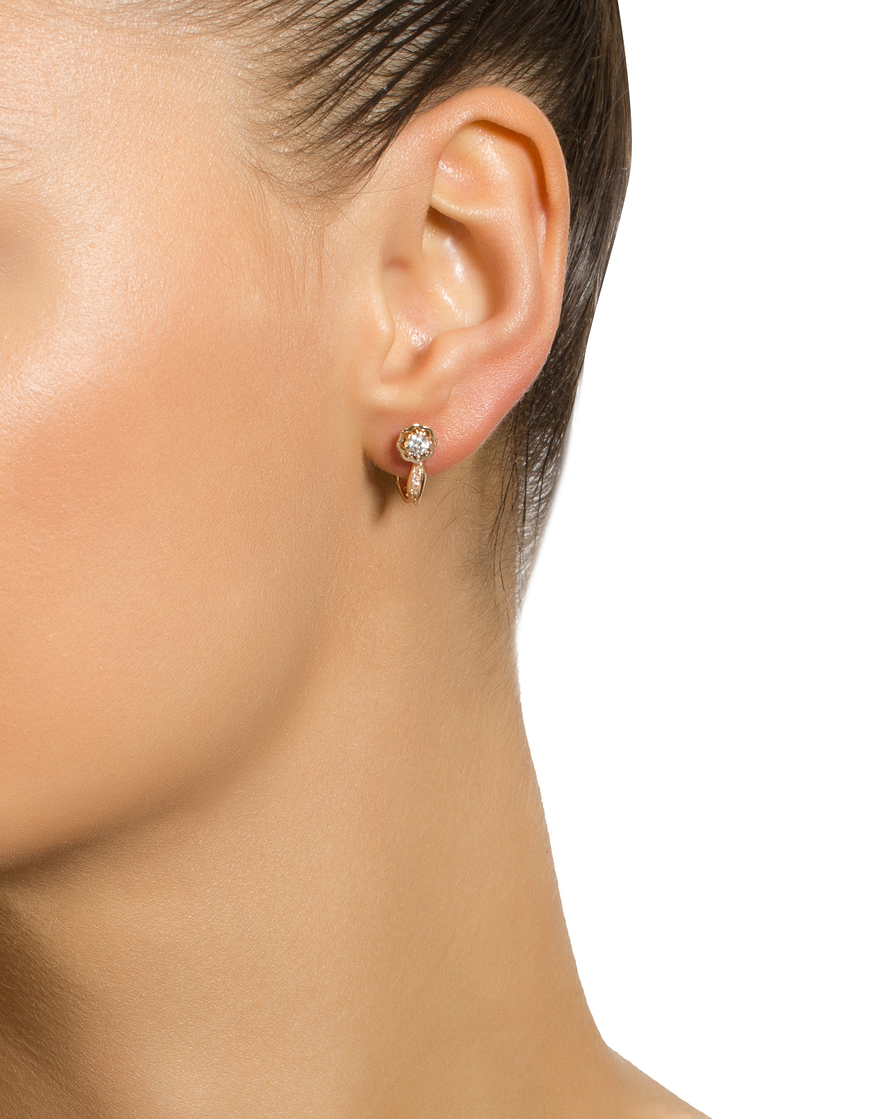Золотые серьги на ушах у женщин